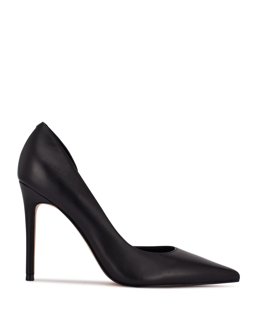 Negen West Folowe D'orsay Pumps Met Puntige Neus