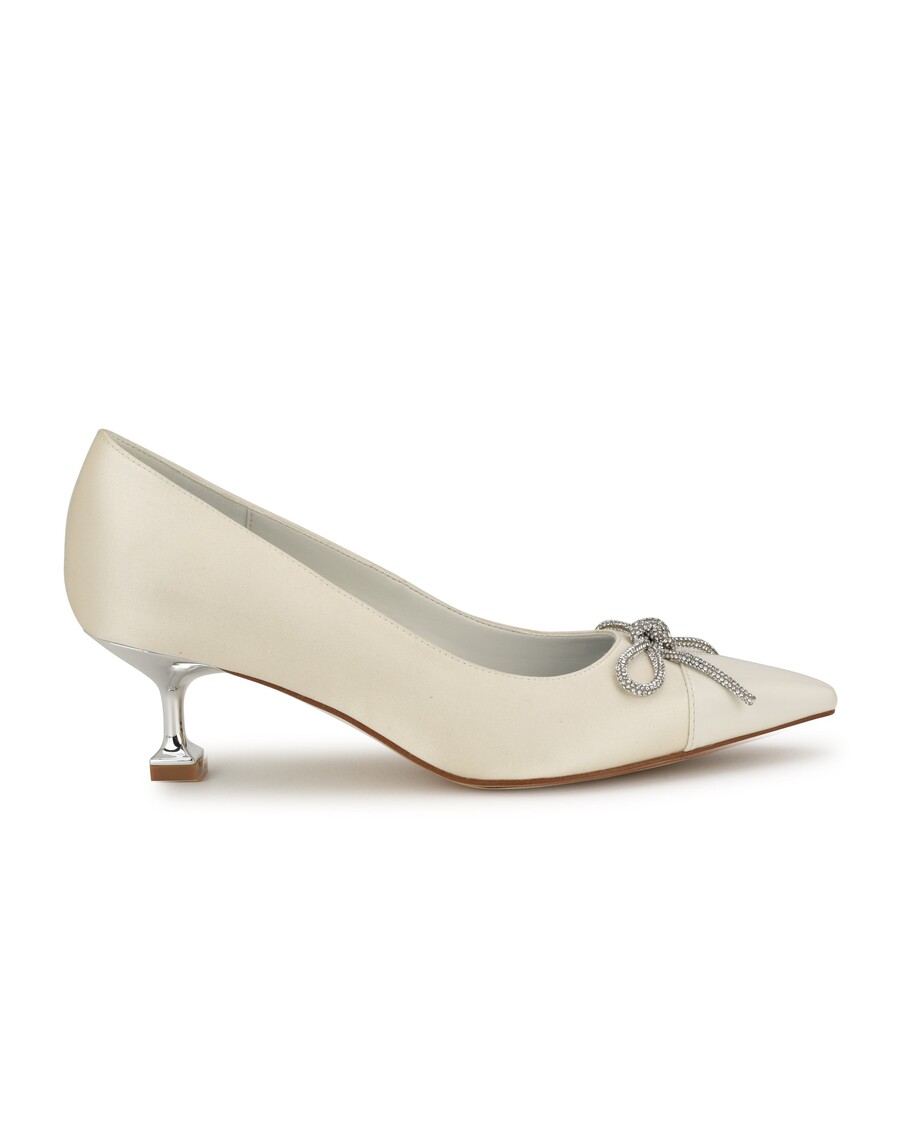 Nine West Wendon Bow Pumps