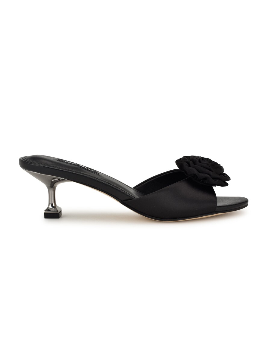 Nine West Dhalia Rosette Sandals